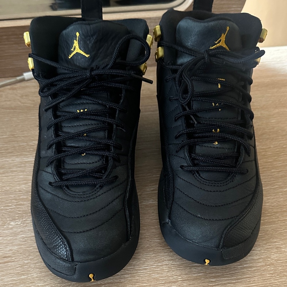 Size 7y Big Kids Jordan 12